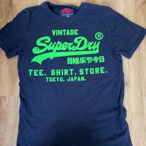 VINTAGE |SuperDry Tee 

Size:Medium